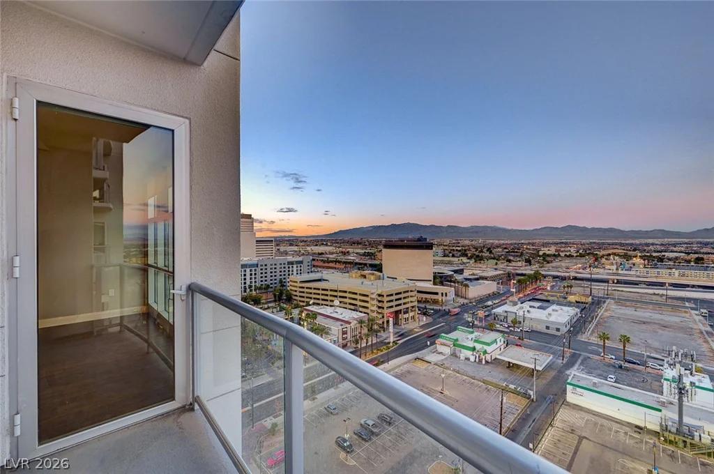 150 Las Vegas, Las Vegas, NV 89101