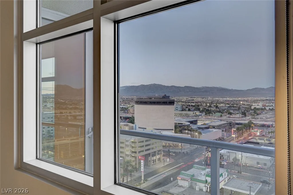 150 Las Vegas, Las Vegas, NV 89101