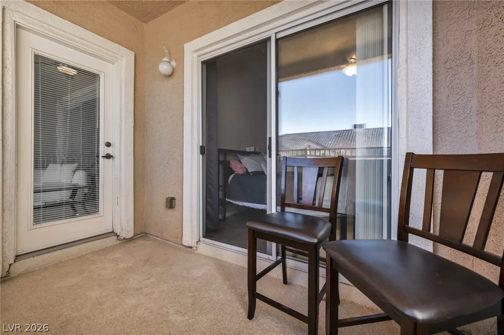 5855 Valley, North Las Vegas, NV 89031