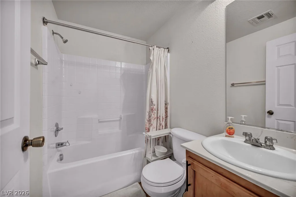 5855 Valley, North Las Vegas, NV 89031