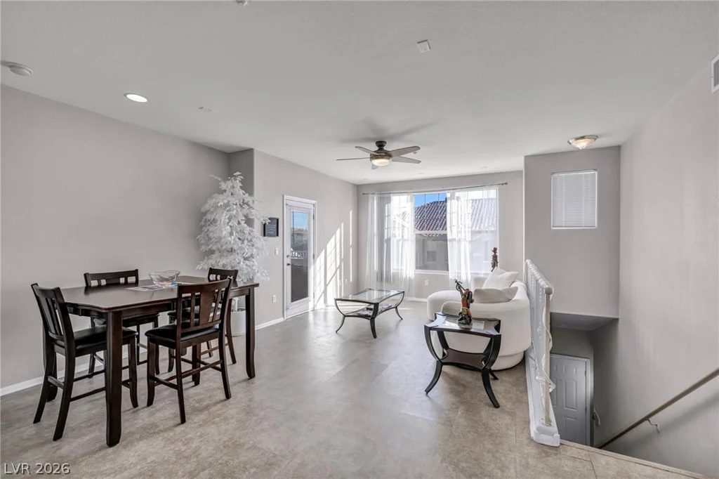 5855 Valley, North Las Vegas, NV 89031