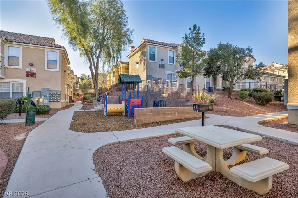 5855 Valley, North Las Vegas, NV 89031