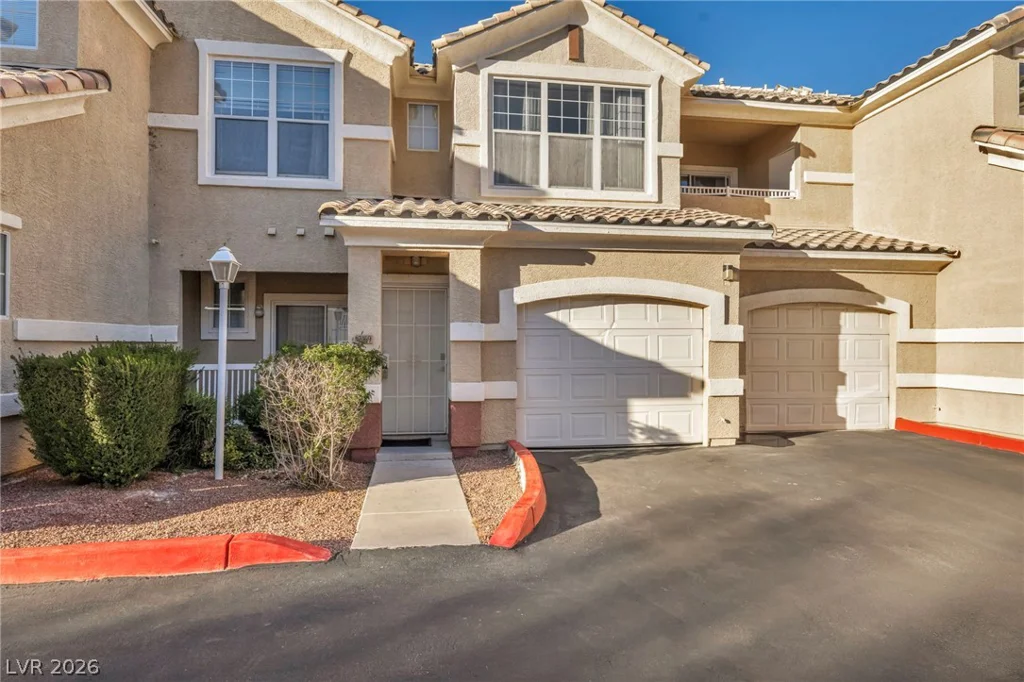5855 Valley, North Las Vegas, NV 89031