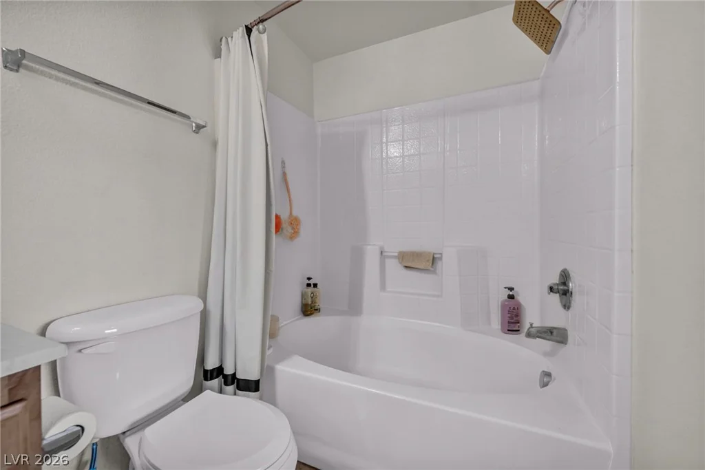 5855 Valley, North Las Vegas, NV 89031