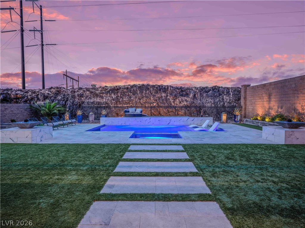 270 Shaded Canyon, Henderson, NV 89012