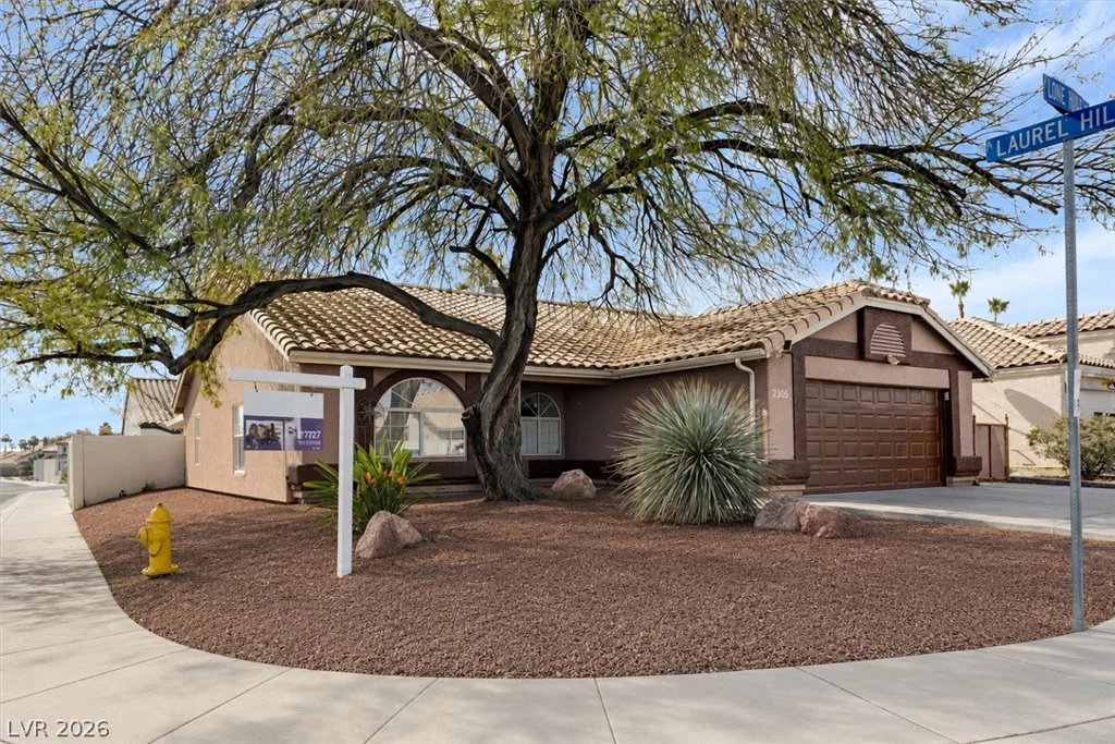 2305 Lone Ridge, North Las Vegas, NV 89032