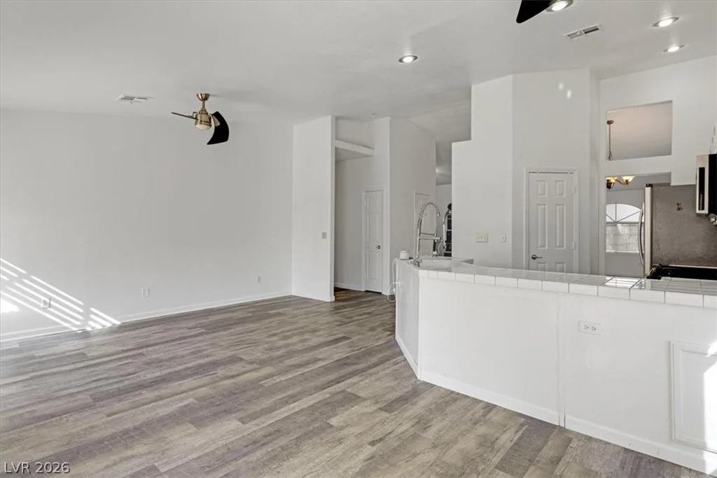 2305 Lone Ridge, North Las Vegas, NV 89032