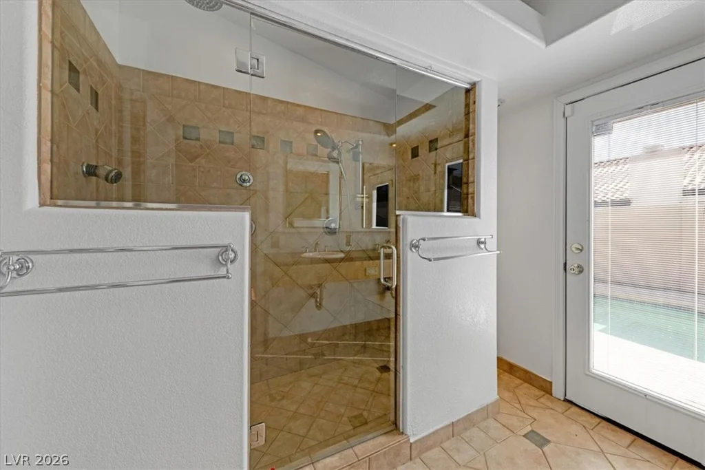 2305 Lone Ridge, North Las Vegas, NV 89032