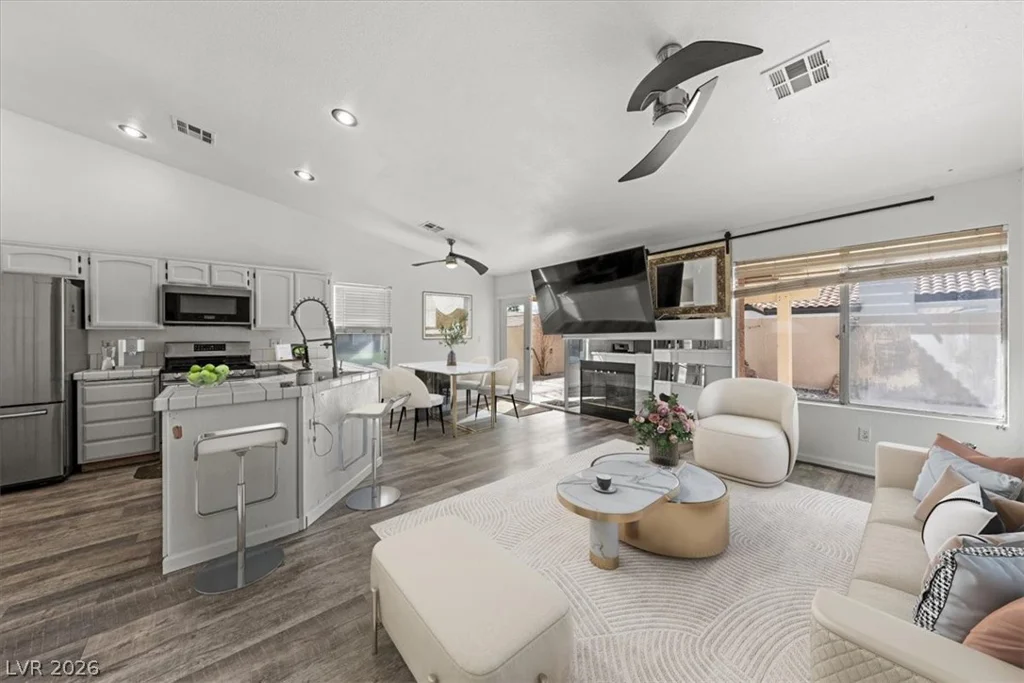 2305 Lone Ridge, North Las Vegas, NV 89032