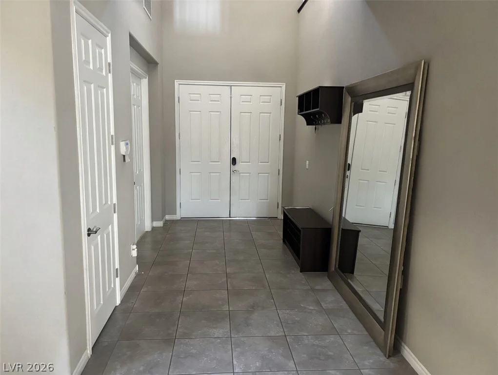 8823 Sherborne Gate, Las Vegas, NV 89148