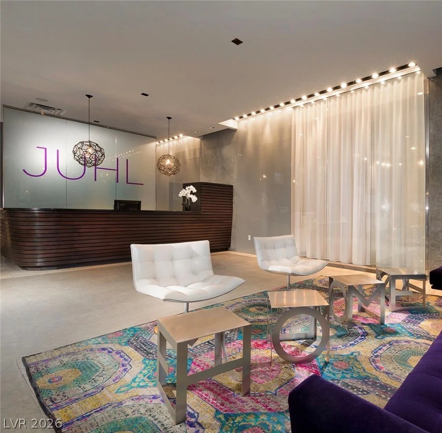 353 Bonneville, Las Vegas, NV 89101