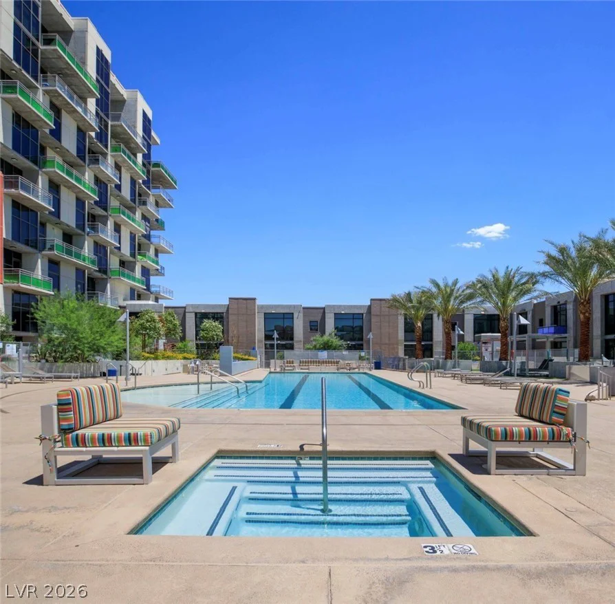 353 Bonneville, Las Vegas, NV 89101