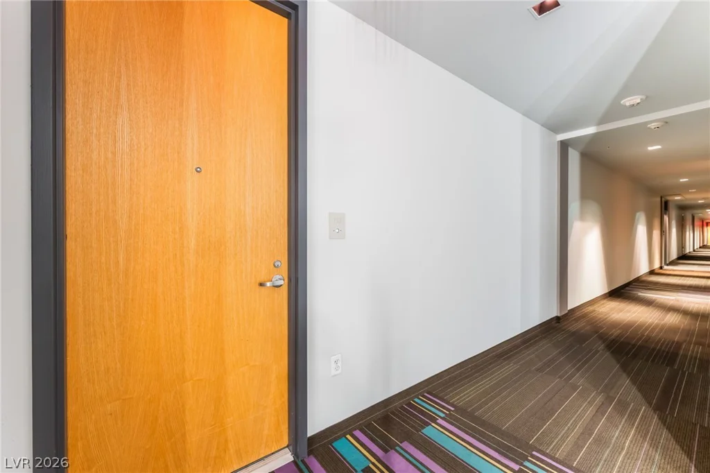 353 Bonneville, Las Vegas, NV 89101