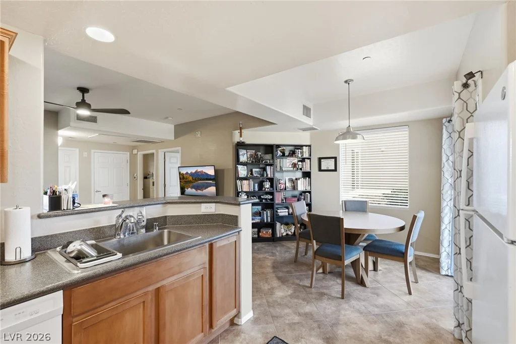 6868 Sky Pointe, Las Vegas, NV 89131