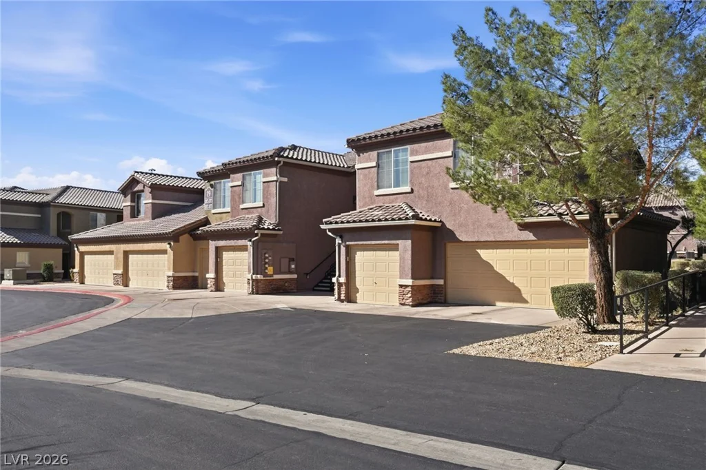 6868 Sky Pointe, Las Vegas, NV 89131