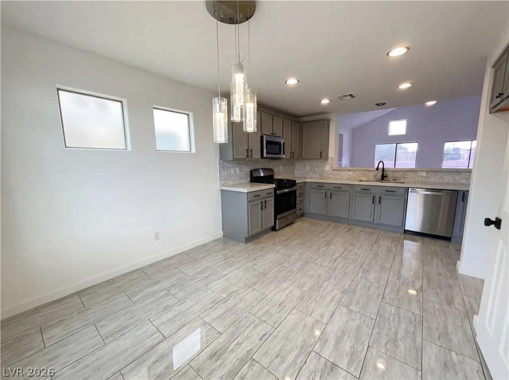 921 Neva Ranch, North Las Vegas, NV 89081