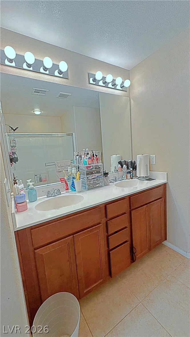 8371 Stillhouse, Las Vegas, NV 89113