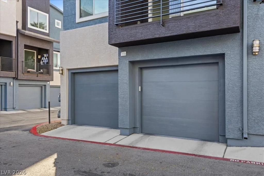 9050 Tropicana, Las Vegas, NV 89147