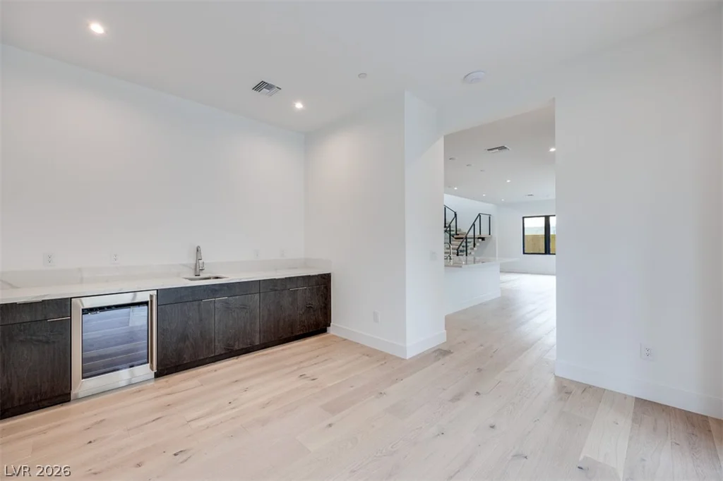 27 Sumter Ridge, Las Vegas, NV 89138