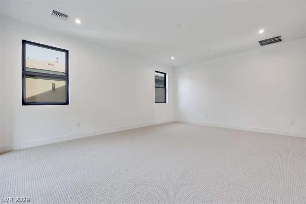 27 Sumter Ridge, Las Vegas, NV 89138