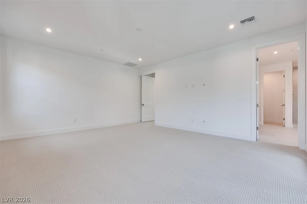 27 Sumter Ridge, Las Vegas, NV 89138