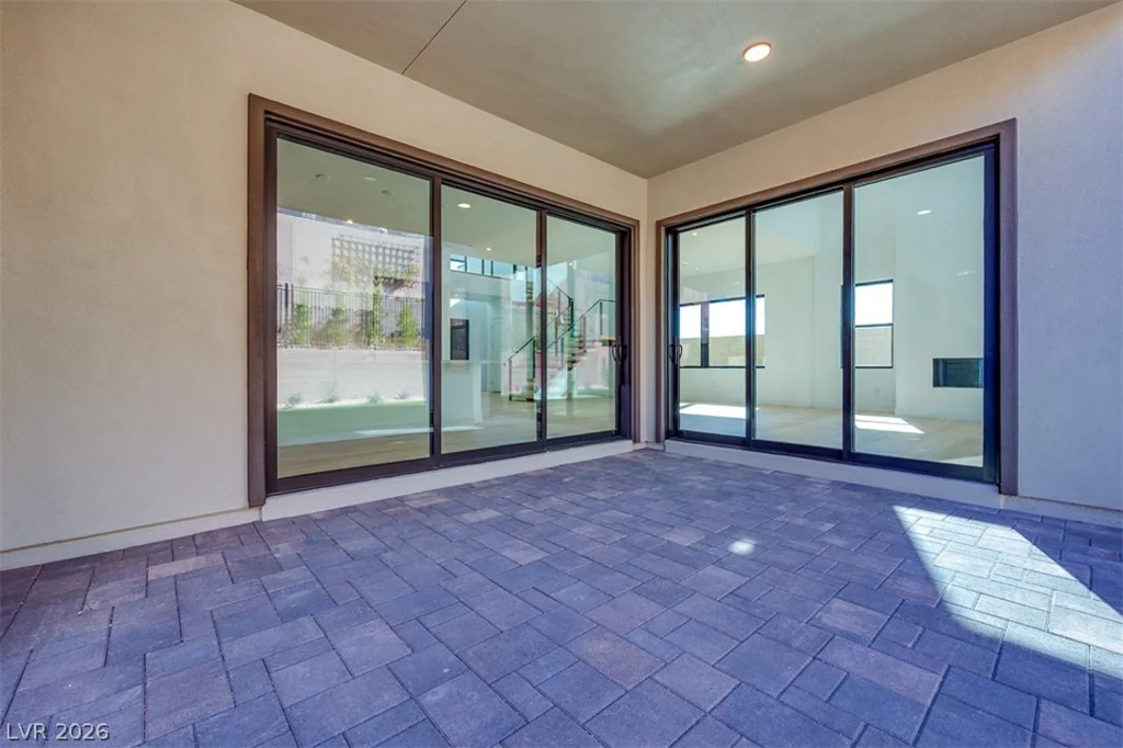27 Sumter Ridge, Las Vegas, NV 89138