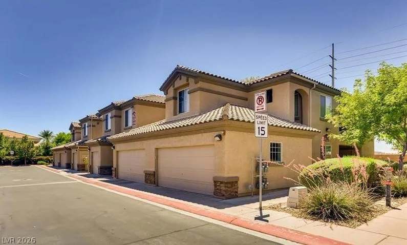 6655 Abruzzi, North Las Vegas, NV 89084