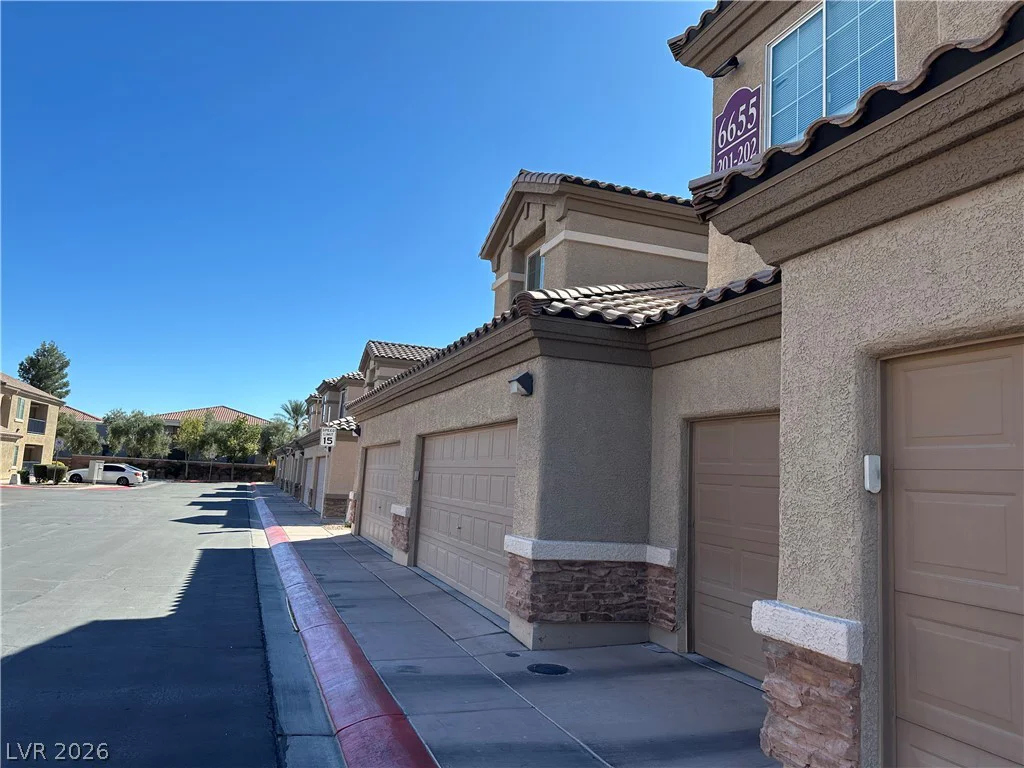 6655 Abruzzi, North Las Vegas, NV 89084