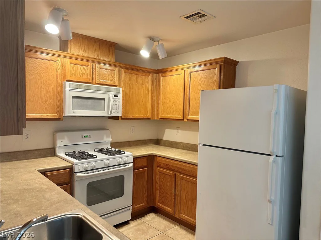 6655 Abruzzi, North Las Vegas, NV 89084