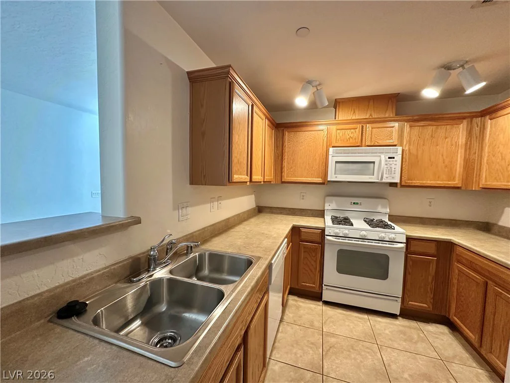 6655 Abruzzi, North Las Vegas, NV 89084