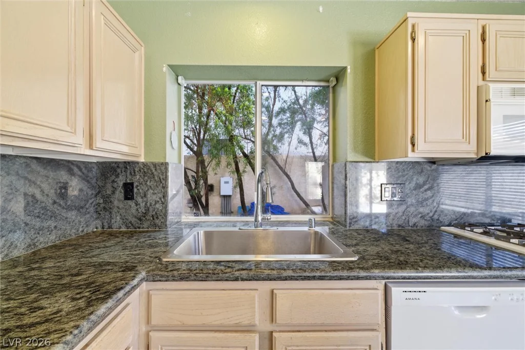 2341 Queen Bee, Las Vegas, NV 89134