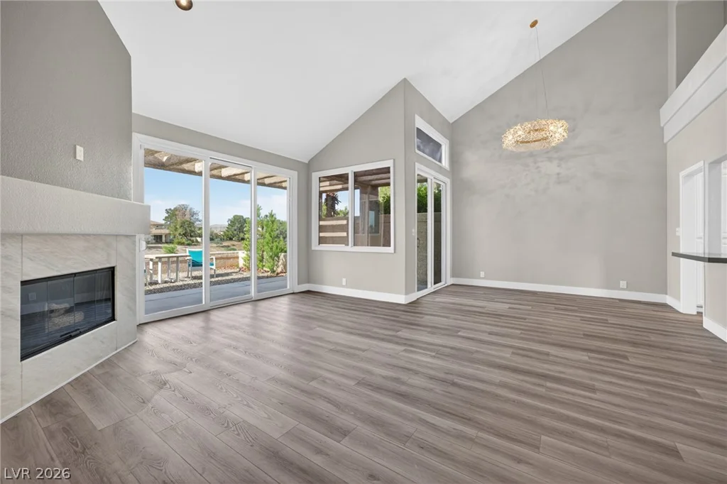 8185 Round Hills, Las Vegas, NV 89113