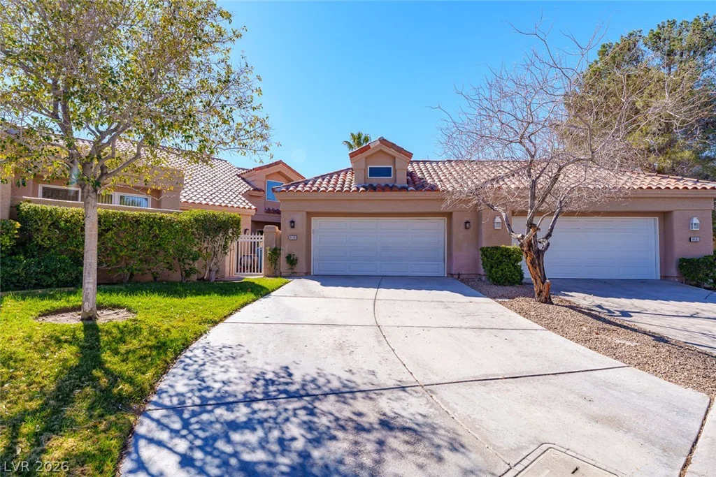 8185 Round Hills, Las Vegas, NV 89113