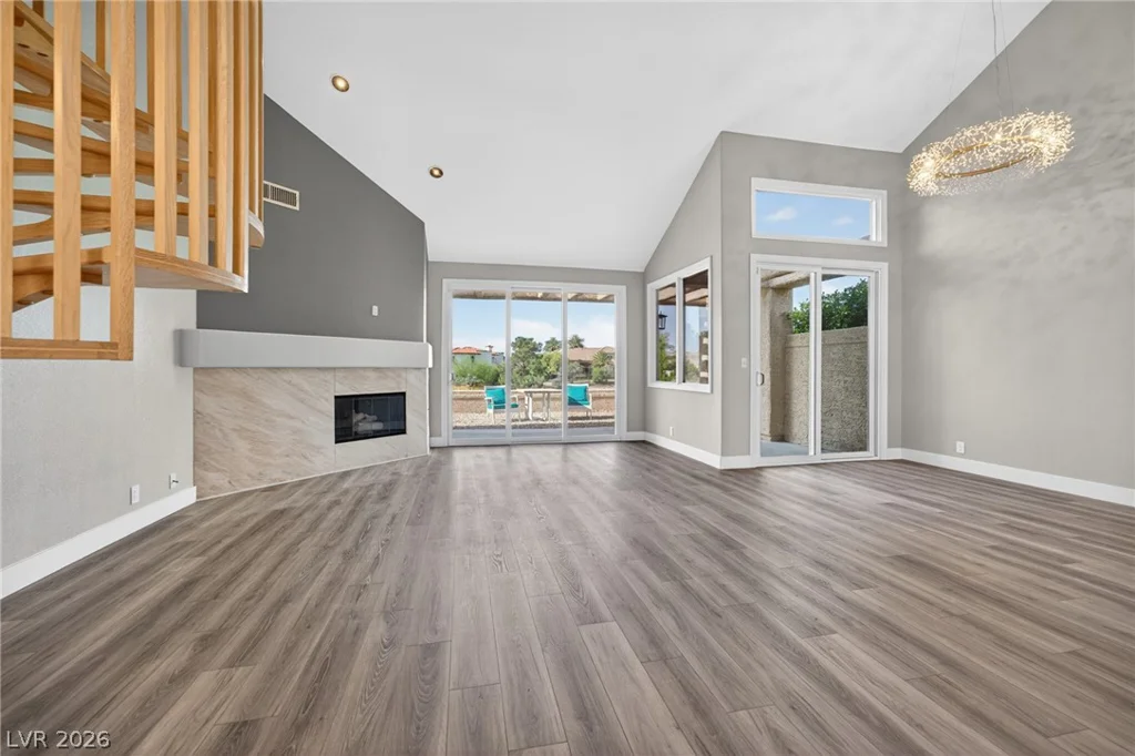 8185 Round Hills, Las Vegas, NV 89113