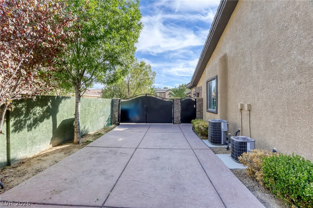 6908 Via Locanda, Las Vegas, NV 89131
