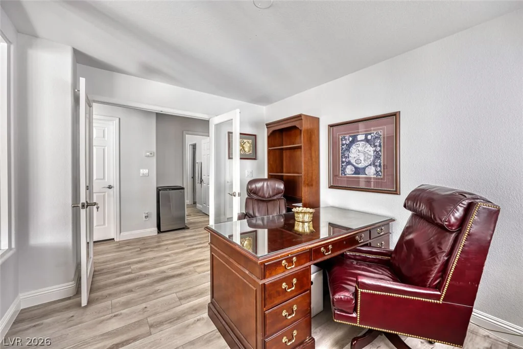 8083 Shadowvale, Las Vegas, NV 89147