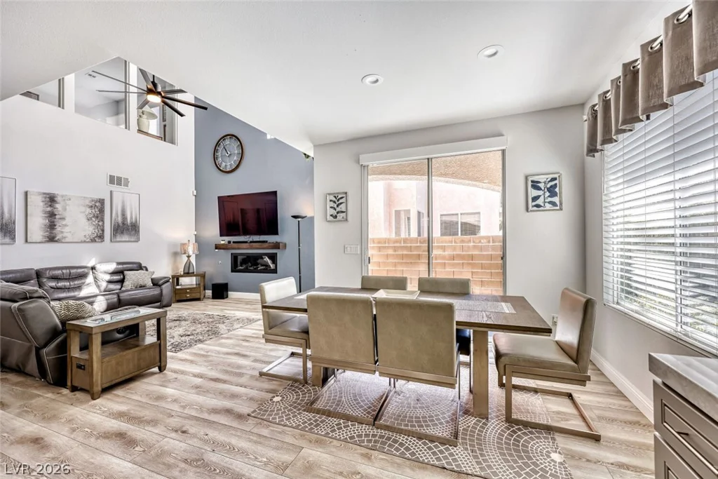 8083 Shadowvale, Las Vegas, NV 89147