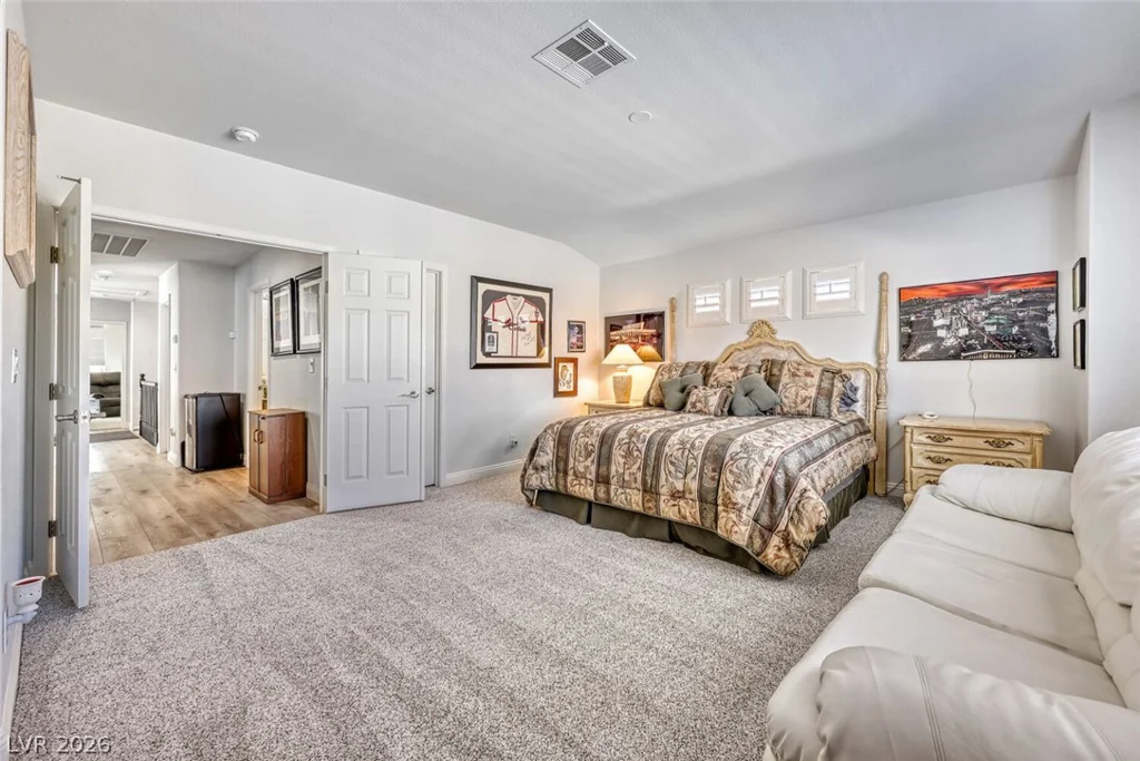 8083 Shadowvale, Las Vegas, NV 89147