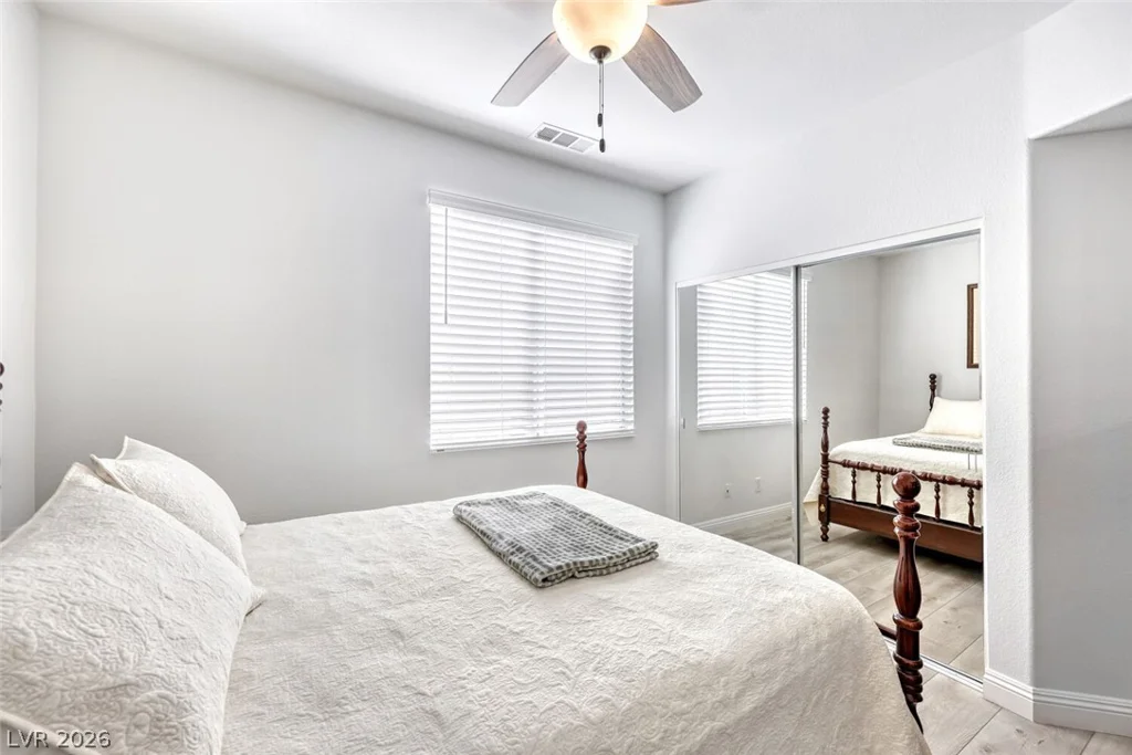 8083 Shadowvale, Las Vegas, NV 89147