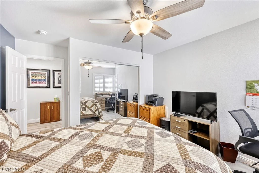 8083 Shadowvale, Las Vegas, NV 89147