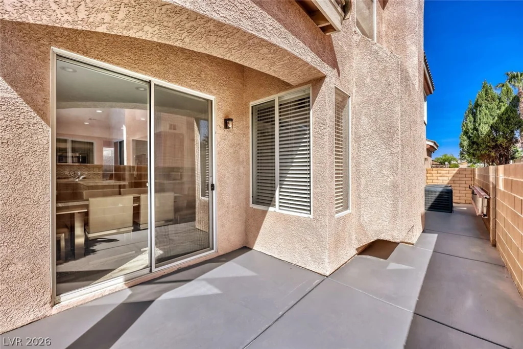 8083 Shadowvale, Las Vegas, NV 89147