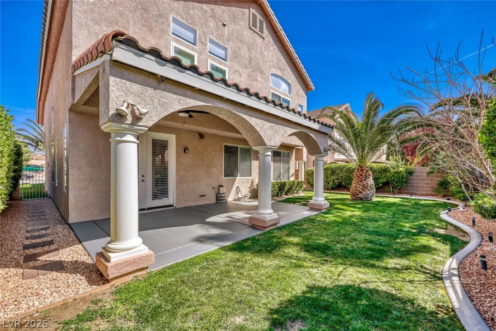 8083 Shadowvale, Las Vegas, NV 89147