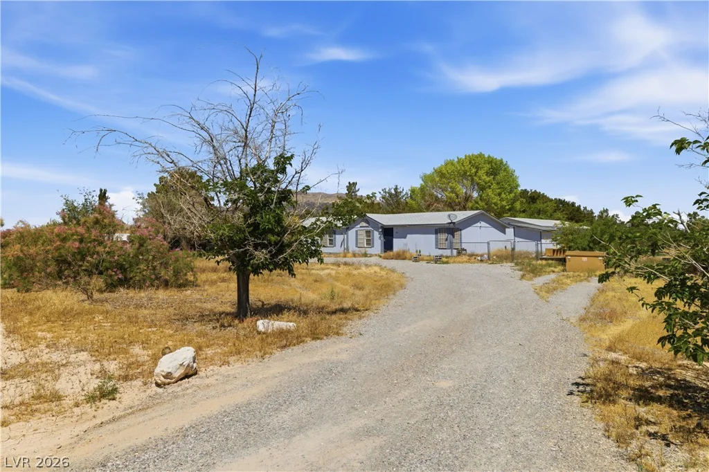 710 Bunarch, Pahrump, NV 89060