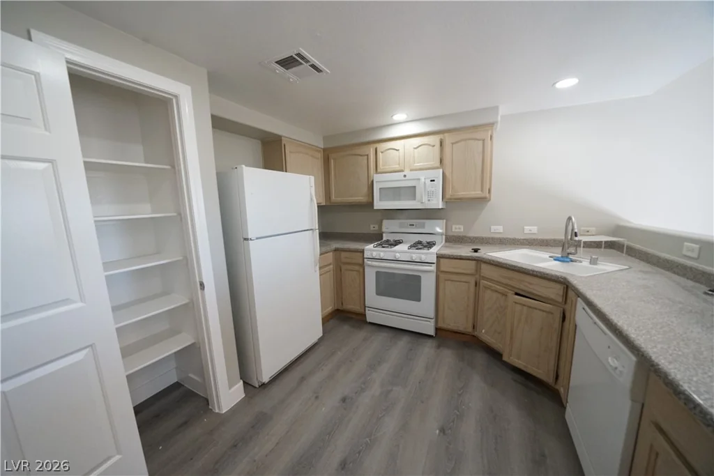 3400 Cabana, Las Vegas, NV 89122