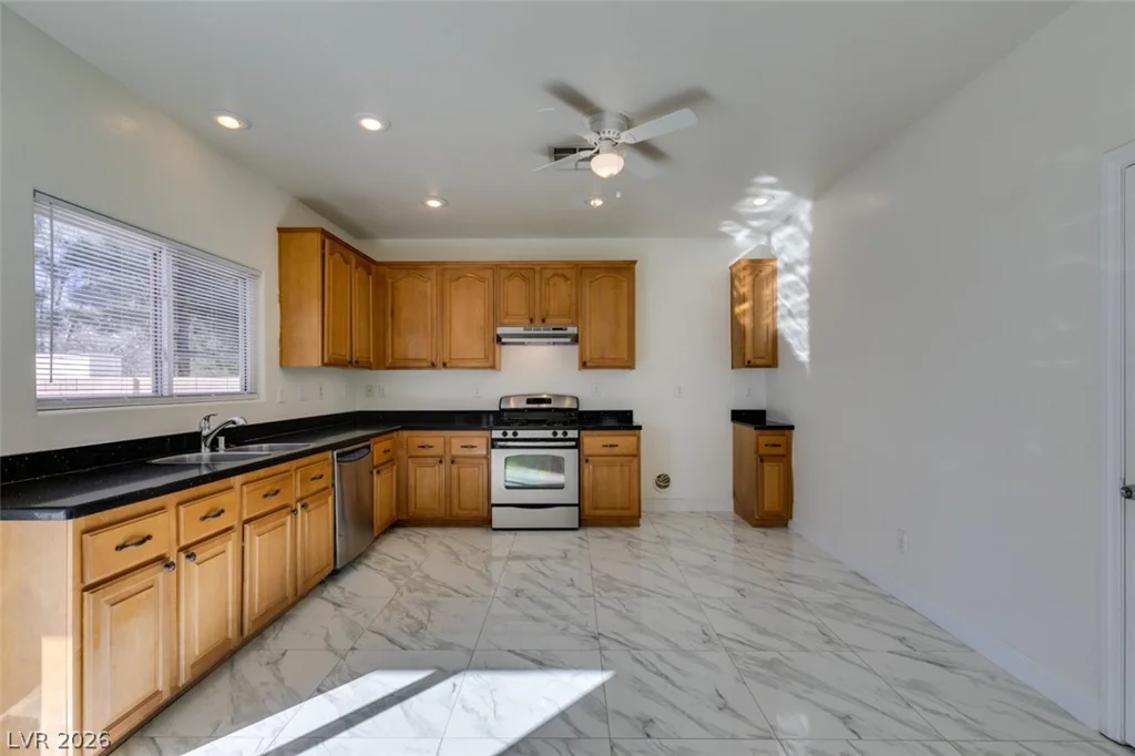 3217 Aspinwall, North Las Vegas, NV 89081