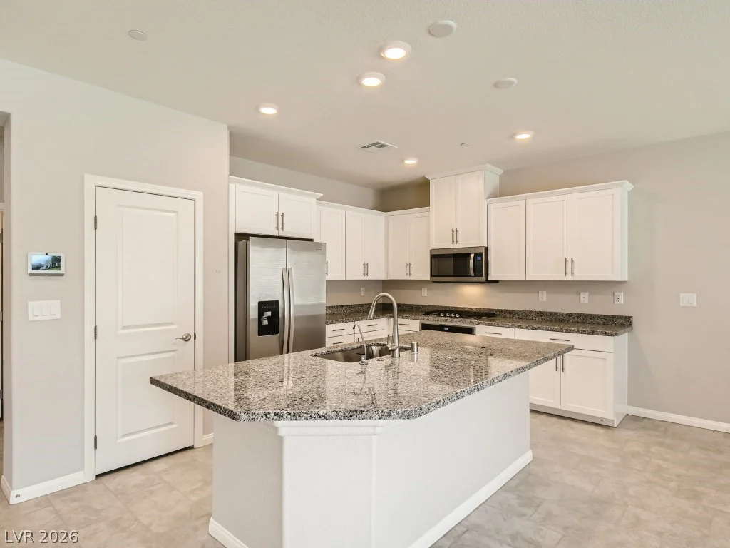 10748 Wild Poppy, Las Vegas, NV 89129