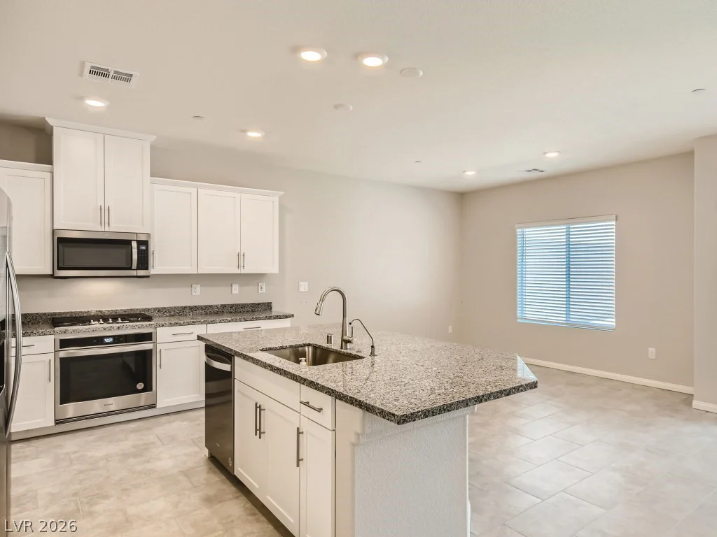 10748 Wild Poppy, Las Vegas, NV 89129