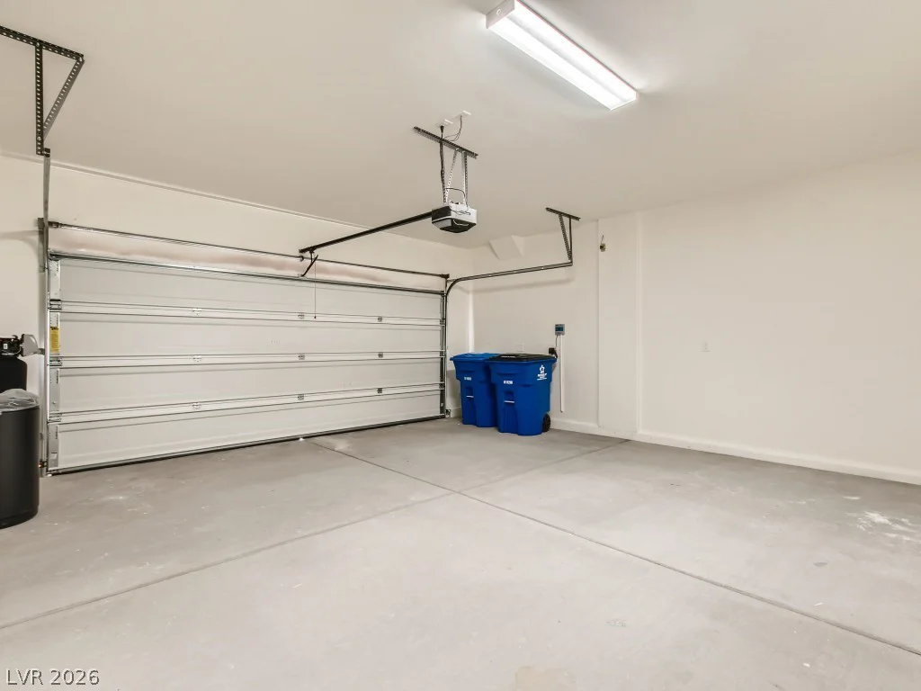 10748 Wild Poppy, Las Vegas, NV 89129