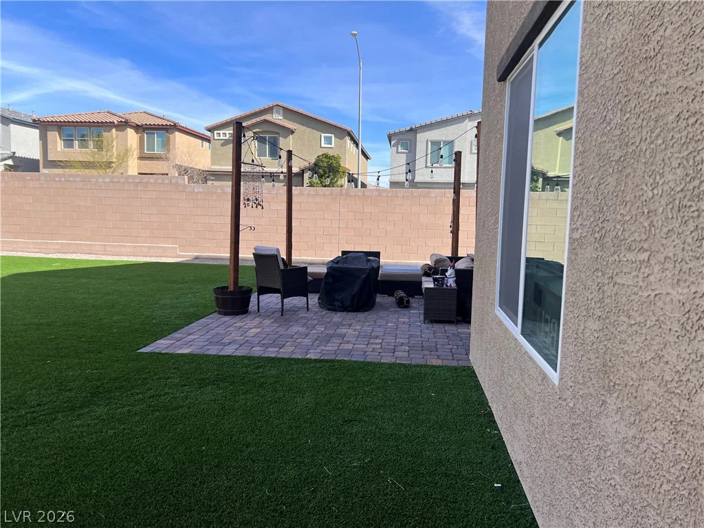 10748 Wild Poppy, Las Vegas, NV 89129