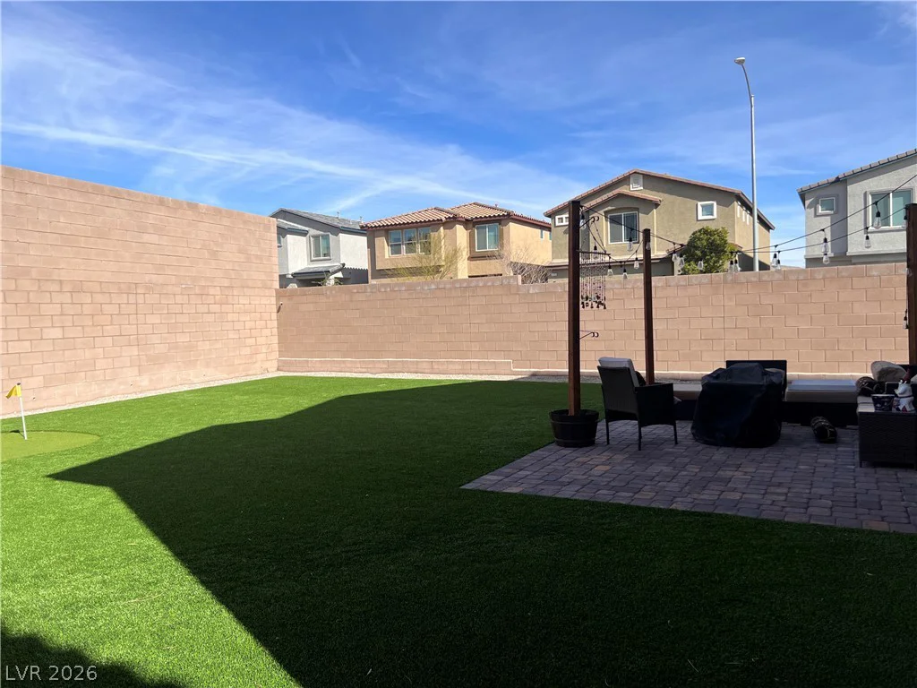 10748 Wild Poppy, Las Vegas, NV 89129